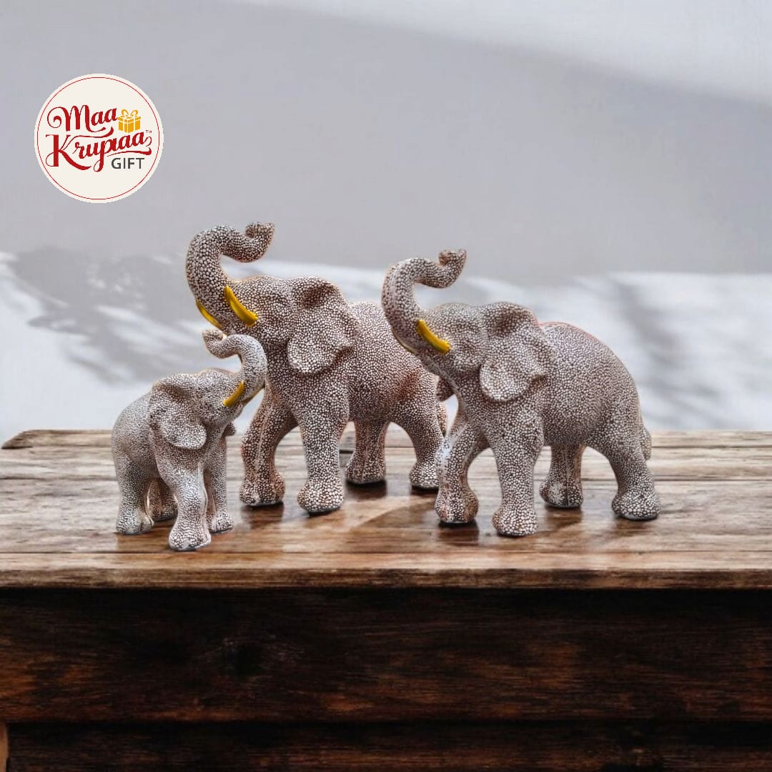 TEXTURED ELEPHANT FAMILY SHOWPIECE 541