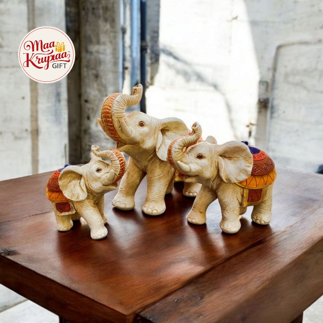 PREMIUM THREE ELEPHANT FAMILY SHOWPIECE 541