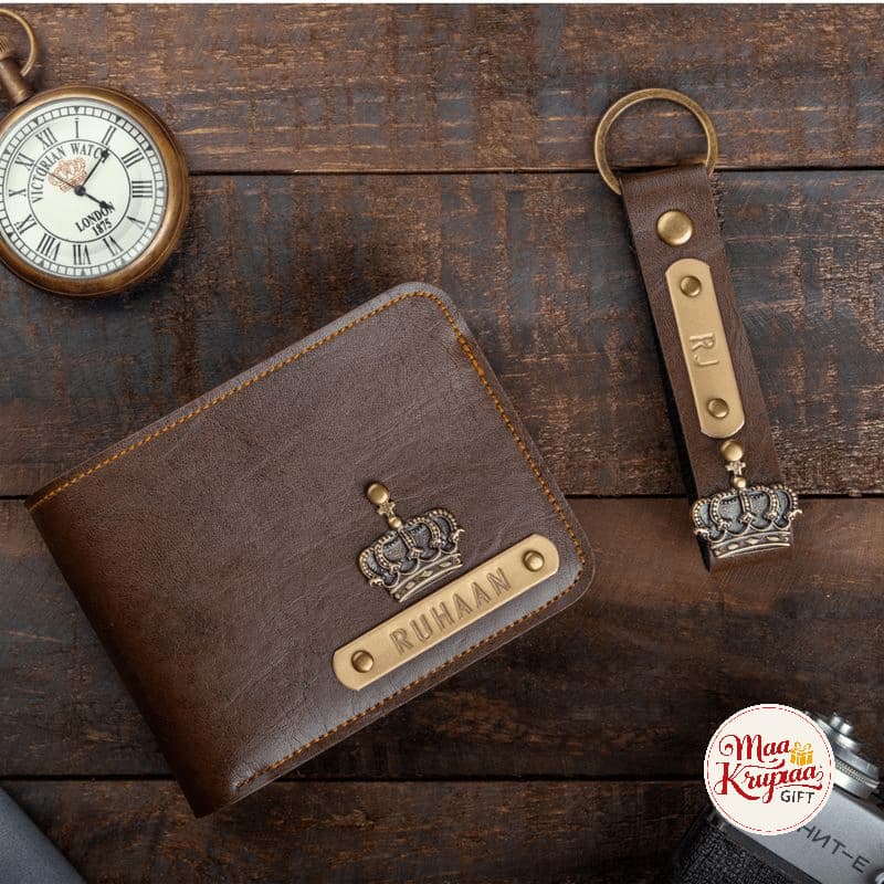 CUSTOMISE NAME WALLET IN KITCHEN P5