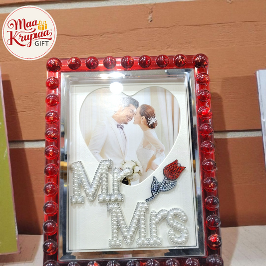 MR & MRS PHOTO FRAME W210