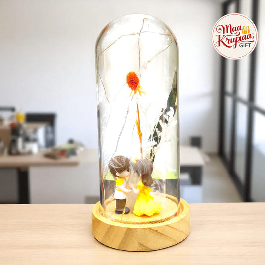 COUPLE LOVE MINIATURE IN GLASS DOME WITH ORANGE FLORAL ACCENT LV1100 L36