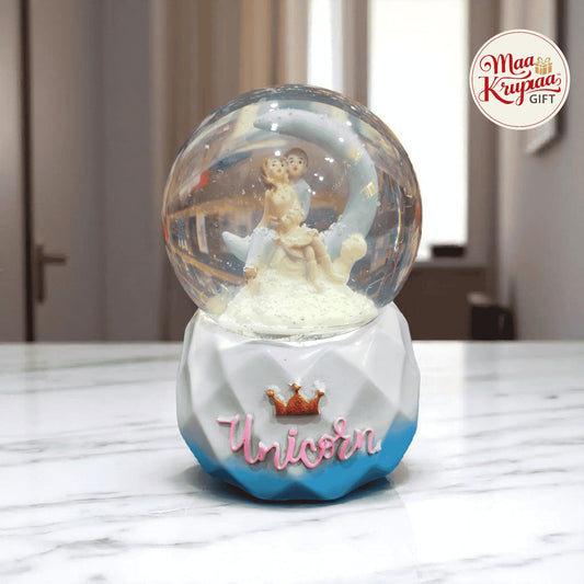COUPLE ON MOON UNICORN SNOW GLOBE LV1450 L10