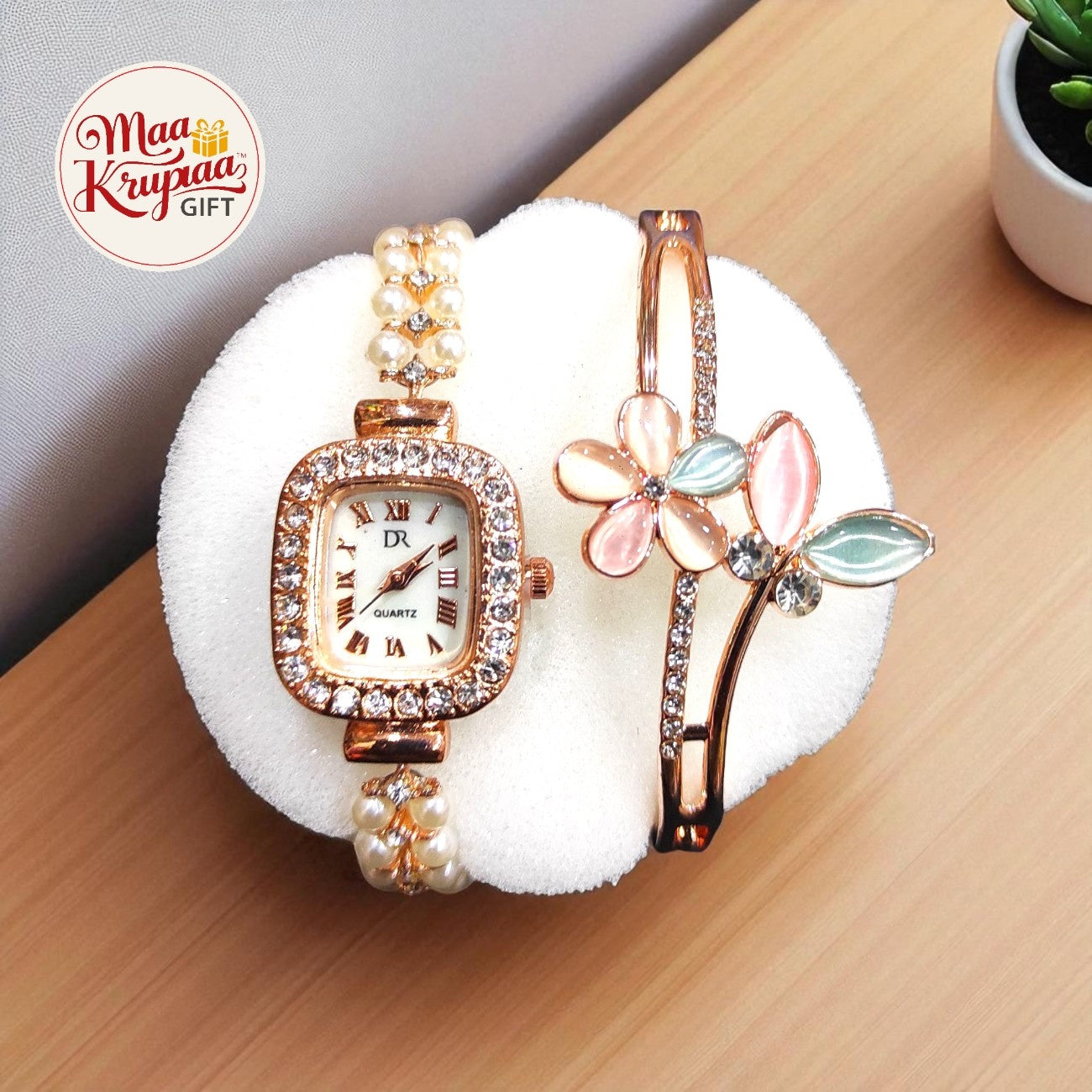 LUXURY PEARL BRACELET WATCH SET
W52