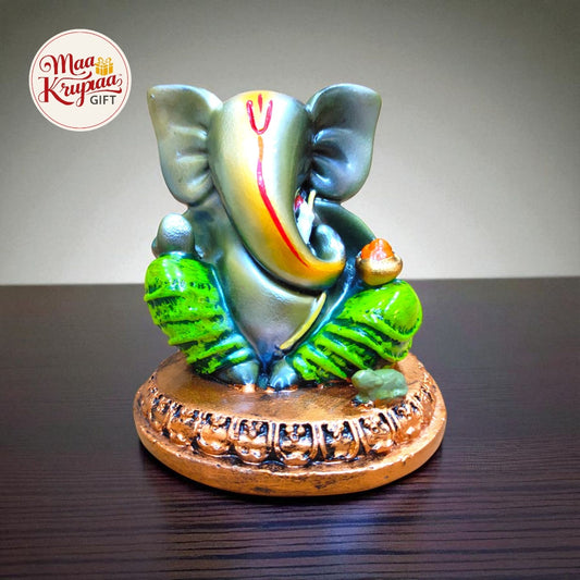 GREEN GANESHA WITH LADDU PREMIUM IDOL W136