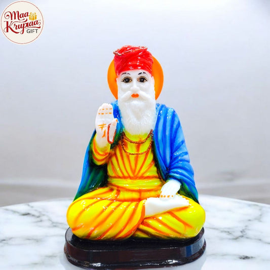 Guru Nanak Dev Ji statue W282